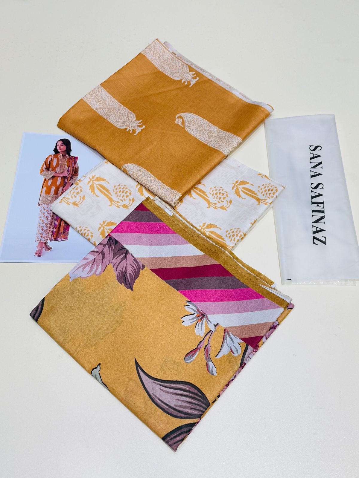 SANA SAFINAZ 3PCS UNSTICHED LAWN