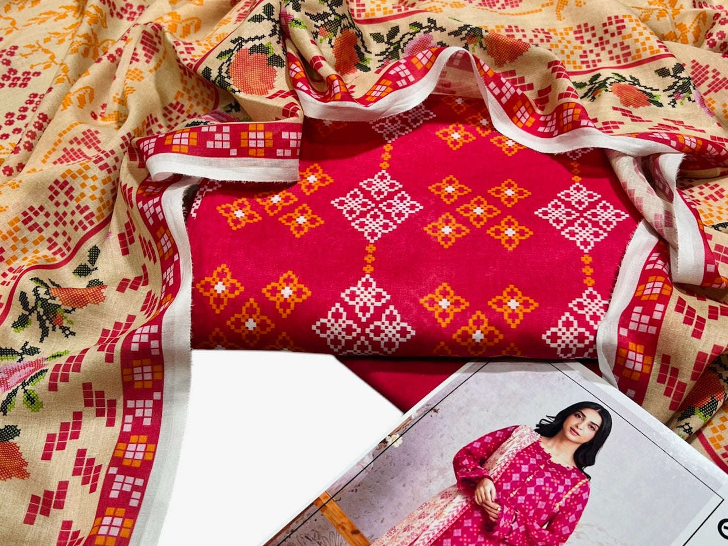 MEERAK LAWN BY EDENROBE UNSTICHED 3PCS